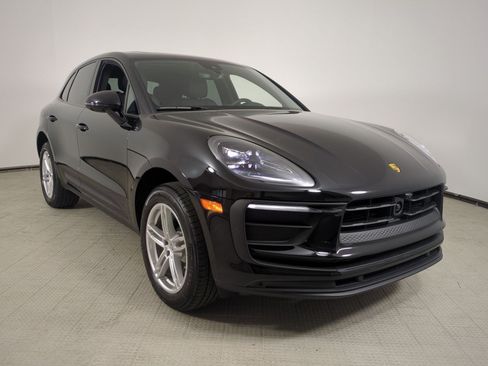 New 2026 Porsche Macan AWD/4WD image 7