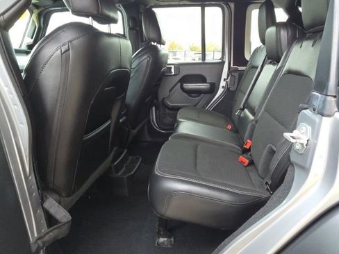 Used 2020 Jeep Wrangler Unlimited Sport image 30