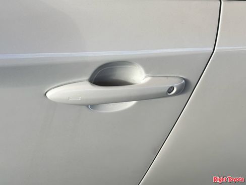 Certified 2025 Toyota Corolla SE FWD image 10