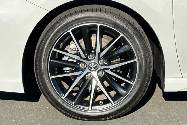 Used 2024 Toyota Camry SE FWD image 29
