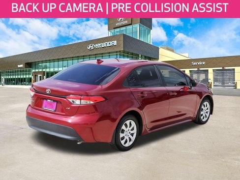 Used 2023 Toyota Corolla LE FWD image 5