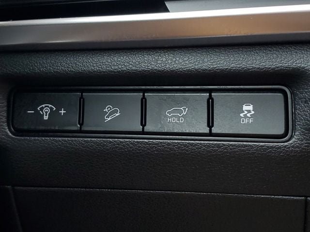 Used 2025 Kia Telluride EX w/ EX Captain's Chair Package AWD/4WD image 37