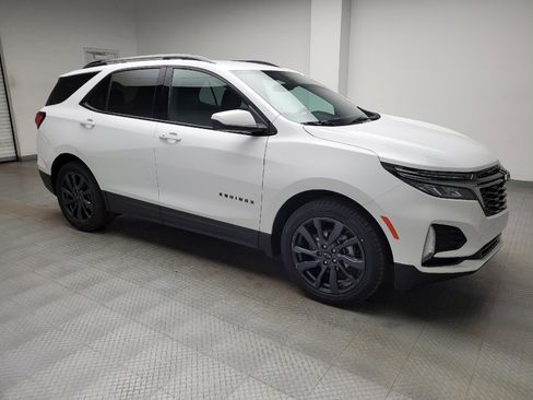 Used 2022 Chevrolet Equinox RS w/ LPO, Floor Liner Package image 11