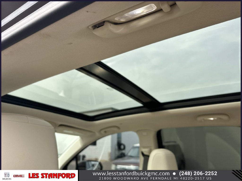 Used 2022 Cadillac XT5 Premium Luxury AWD/4WD image 14