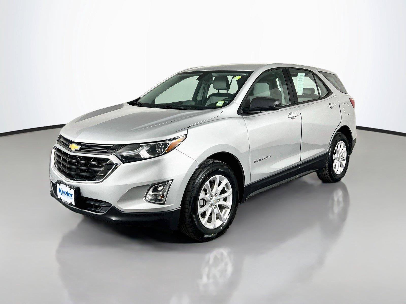 Used 2018 Chevrolet Equinox LS FWD image 2