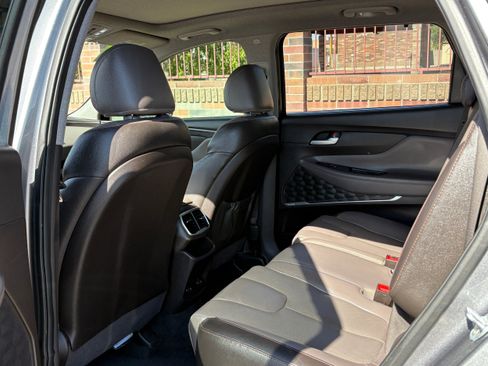 Used 2019 Hyundai Santa Fe Limited FWD image 7