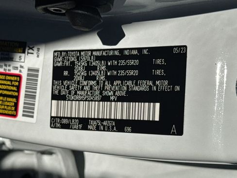 Used 2023 Toyota Highlander Limited image 48