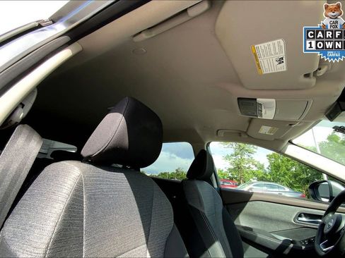 Used 2023 Nissan Rogue SV image 21