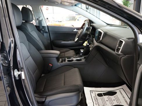 Used 2020 Kia Sportage LX AWD/4WD image 39