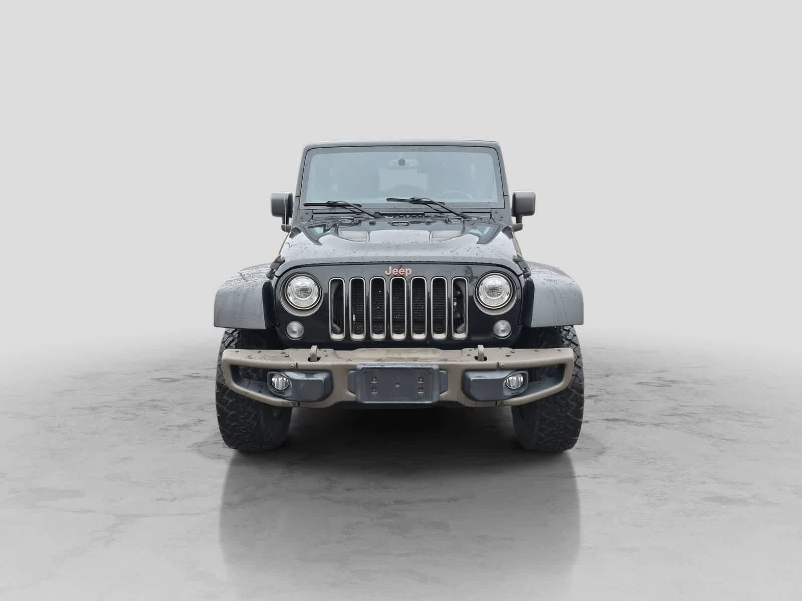 Used 2017 Jeep Wrangler Unlimited Sahara AWD/4WD image 3