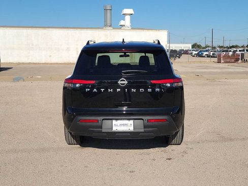 Used 2025 Nissan Pathfinder SV FWD image 7