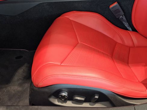 Certified 2020 Chevrolet Corvette Stingray Premium Cpe w/ 3LT Preferred Equipment Group image 32