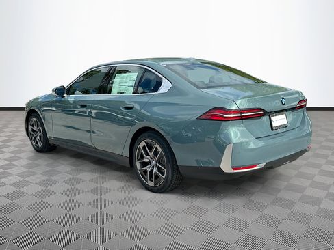 New 2026 BMW 530i w/ Convenience Package image 4