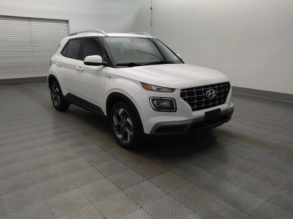Used 2022 Hyundai Venue SEL FWD image 13