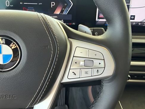 Used 2024 BMW X7 xDrive40i w/ Premium Package AWD/4WD image 21