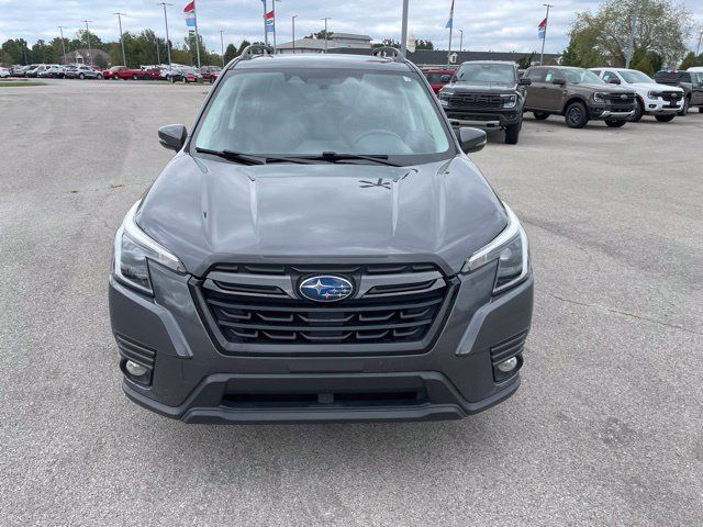 Used 2023 Subaru Forester Limited AWD/4WD image 3