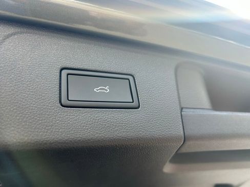 Used 2026 Volkswagen Atlas Peak Edition AWD/4WD image 49