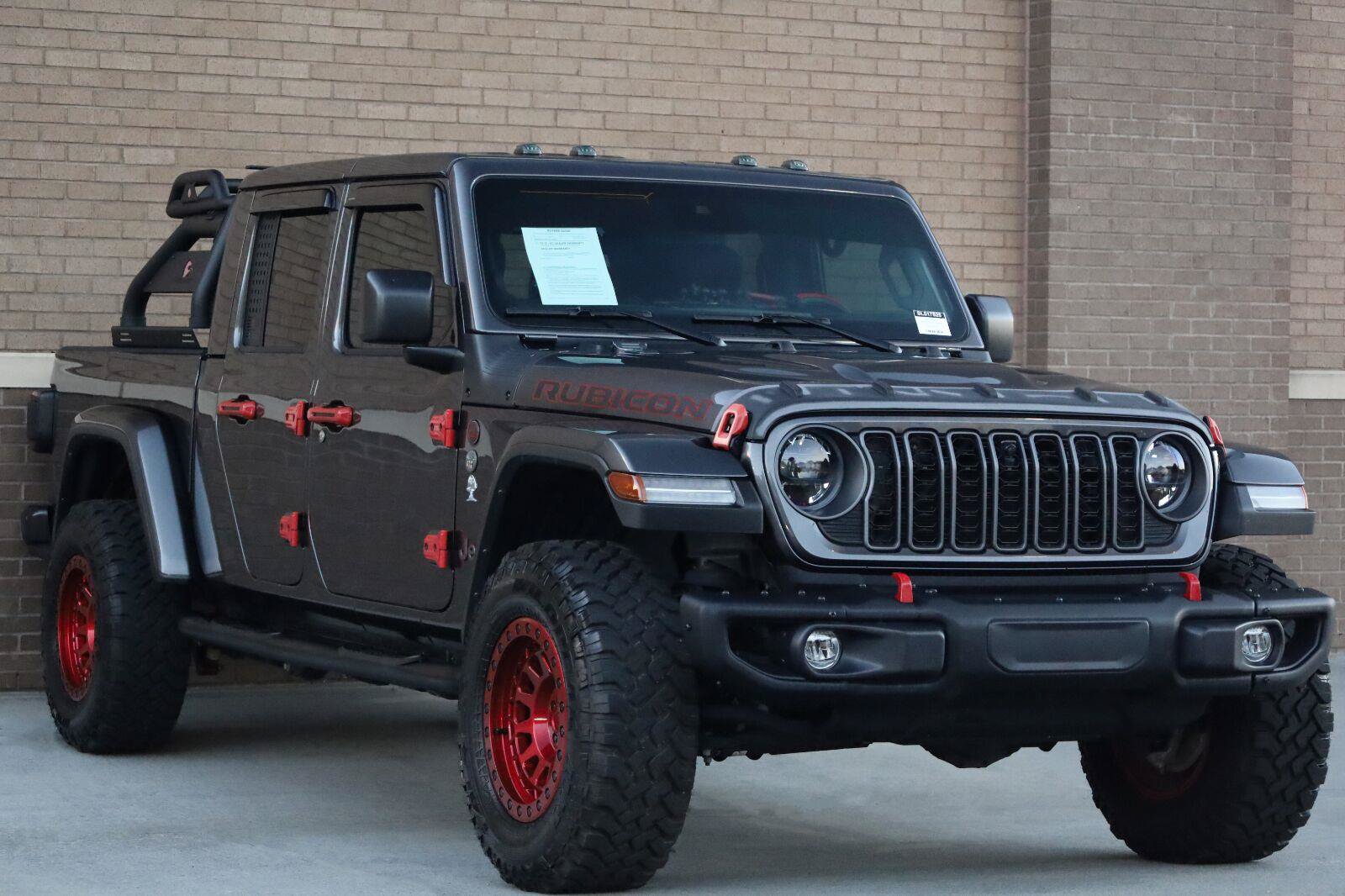 Used 2025 Jeep Gladiator Rubicon AWD/4WD image 8