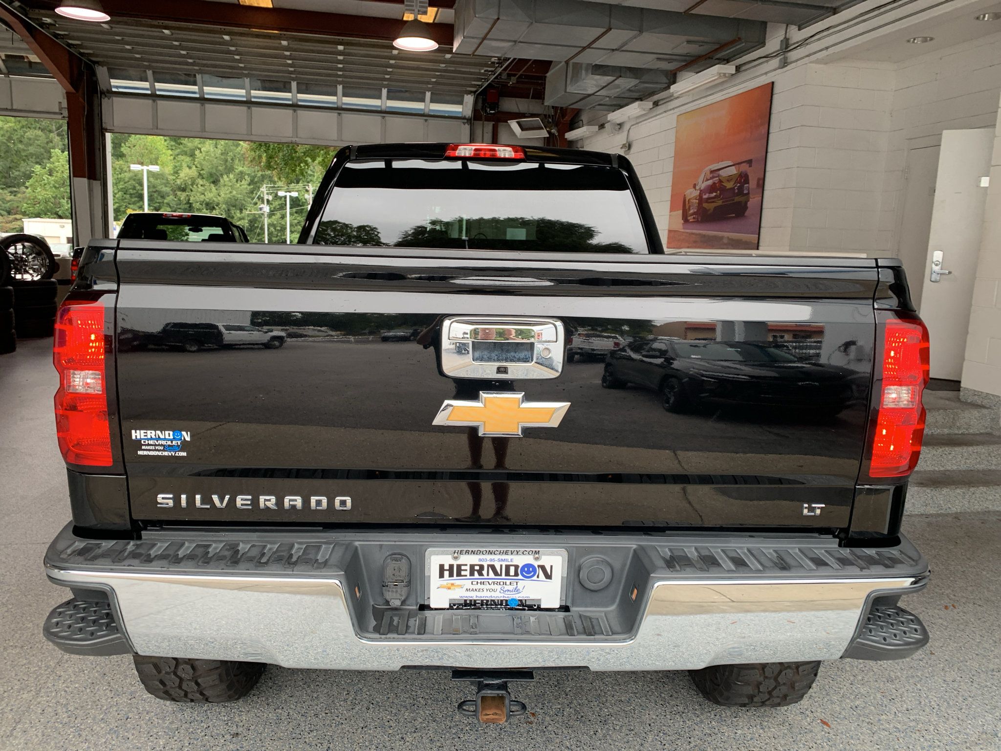 Used 2018 Chevrolet Silverado 1500 LT AWD/4WD image 9