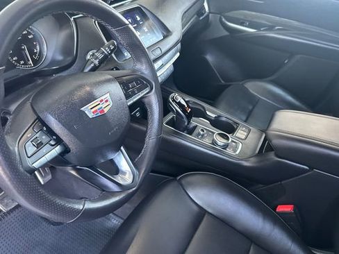 Used 2022 Cadillac XT4 Sport FWD image 10