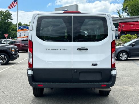 Used 2024 Ford Transit 250 Low Roof w/ Exterior Upgrade Package RWD image 3
