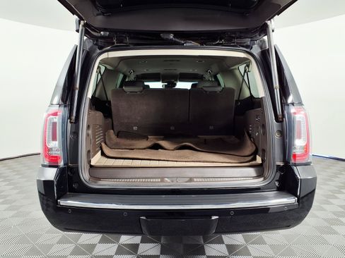Used 2017 GMC Yukon XL Denali AWD/4WD image 8