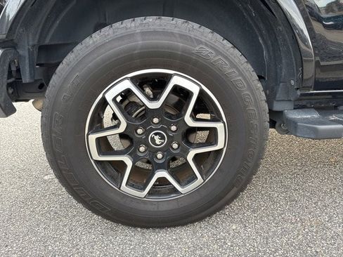 Certified 2024 Ford Bronco Outer Banks image 9