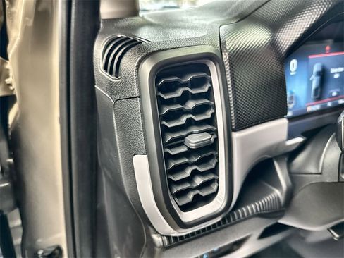 Used 2025 Ford Ranger XL image 15