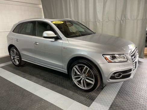 Used 2016 Audi SQ5 Premium Plus w/ Technology Package AWD/4WD image 2