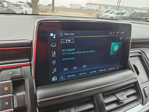 Used 2023 Chevrolet Suburban Premier image 22