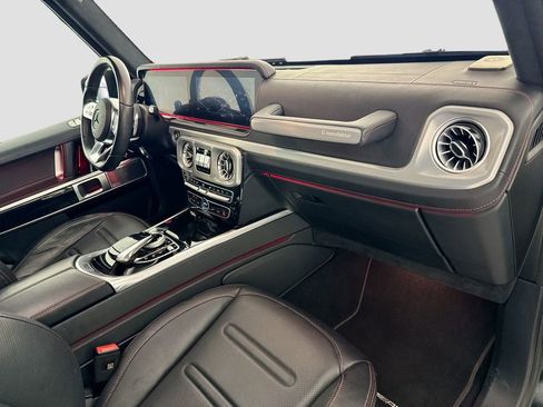 Used 2023 Mercedes-Benz G 550 image 32