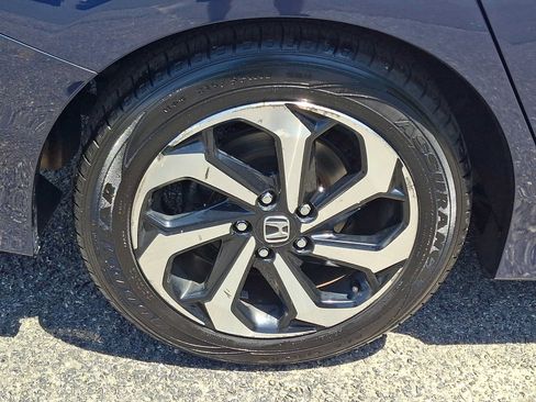 Used 2016 Honda Accord EX image 8