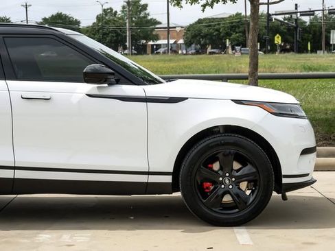 Used 2025 Land Rover Range Rover Velar S AWD/4WD image 9