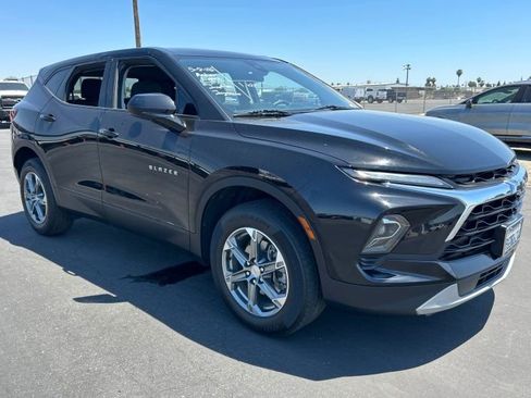 Used 2023 Chevrolet Blazer LT w/ LPO, Floor Liner Package FWD image 2