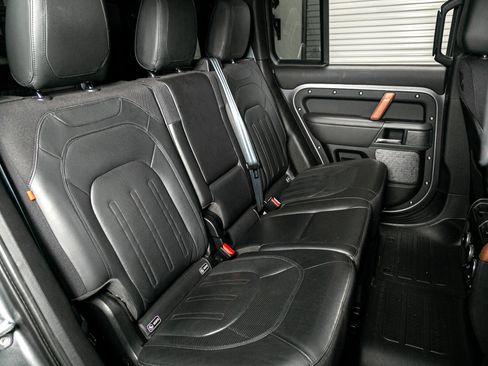 Used 2020 Land Rover Defender 110 X image 24