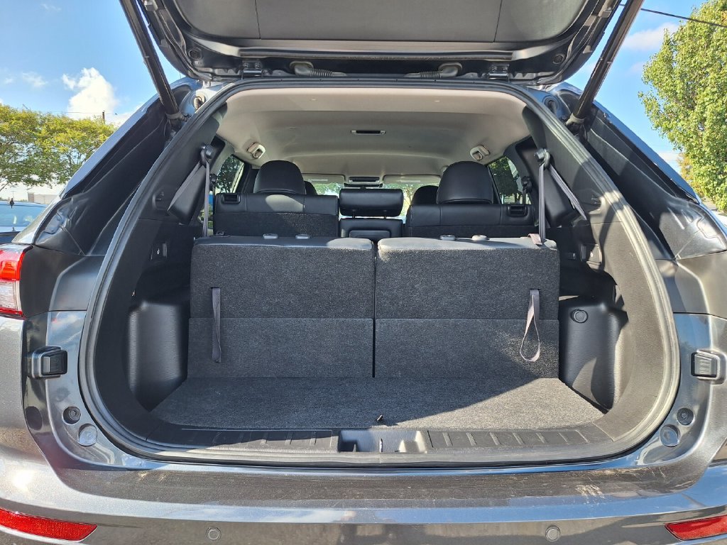 Used 2024 Mitsubishi Outlander FWD image 24