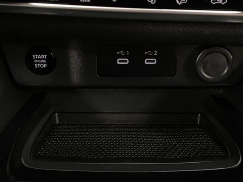 Certified 2025 Nissan Rogue SV image 25