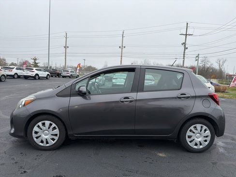 Used 2017 Toyota Yaris L image 4