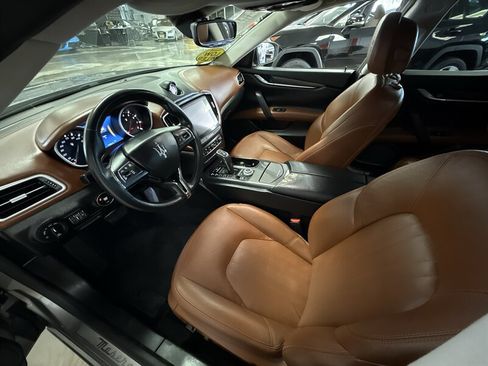 Used 2019 Maserati Ghibli RWD image 16