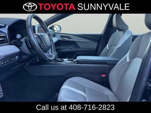 Used 2025 Toyota Camry SE FWD image 14