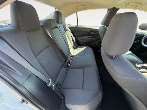 Used 2025 Toyota Corolla LE FWD image 18