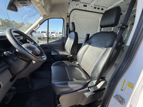 Used 2023 Ford Transit 250 Medium Roof image 26
