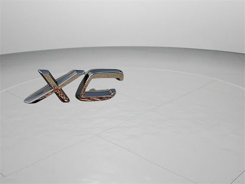 New 2026 Volvo XC40 B5 Core w/ Climate Package image 10