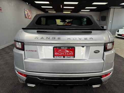 Used 2018 Land Rover Range Rover Evoque SE Dynamic image 18