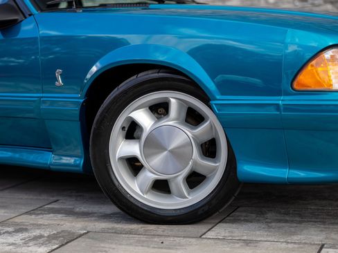Used 1993 Ford Mustang Cobra image 4
