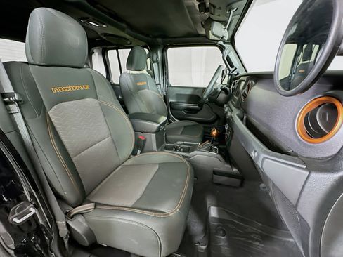 Used 2021 Jeep Gladiator Mojave w/ Trailer Tow Package image 28