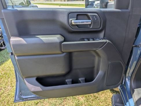 Used 2025 Chevrolet Silverado 2500 Custom w/ Custom Value Package AWD/4WD image 12