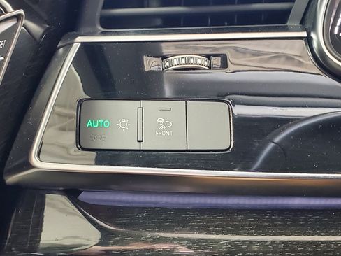 Used 2023 Audi Q7 3.0T Premium Plus image 36