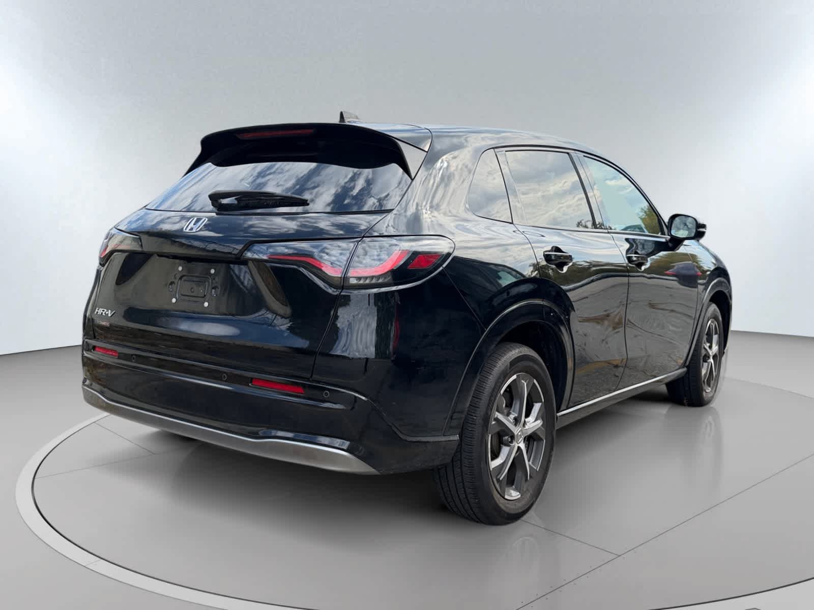 Used 2024 Honda HR-V EX-L image 6