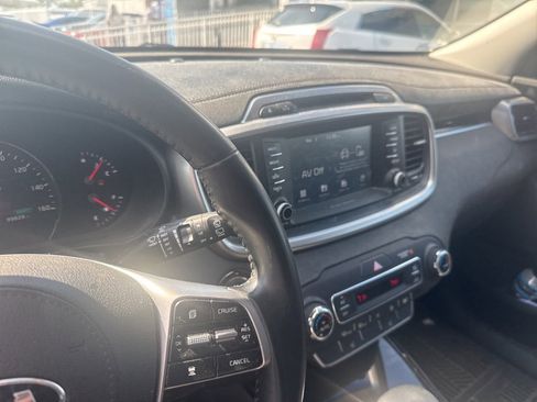 Used 2019 Kia Sorento EX image 20
